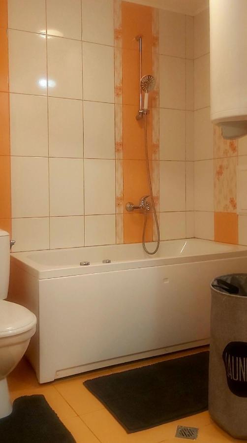 Saint Nicholas Varna Lovely 2 Bedroom Apartment With Sunny Garden Екстер'єр фото