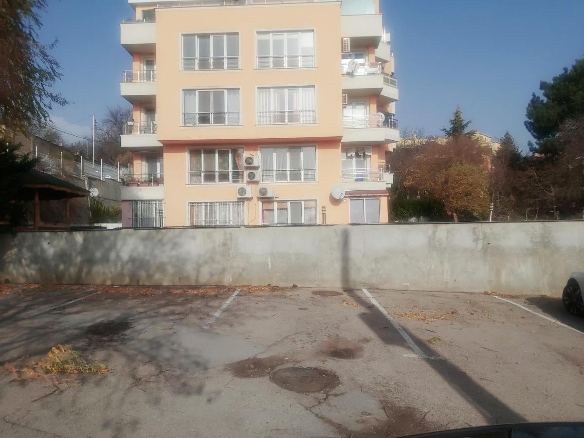 Saint Nicholas Varna Lovely 2 Bedroom Apartment With Sunny Garden Екстер'єр фото